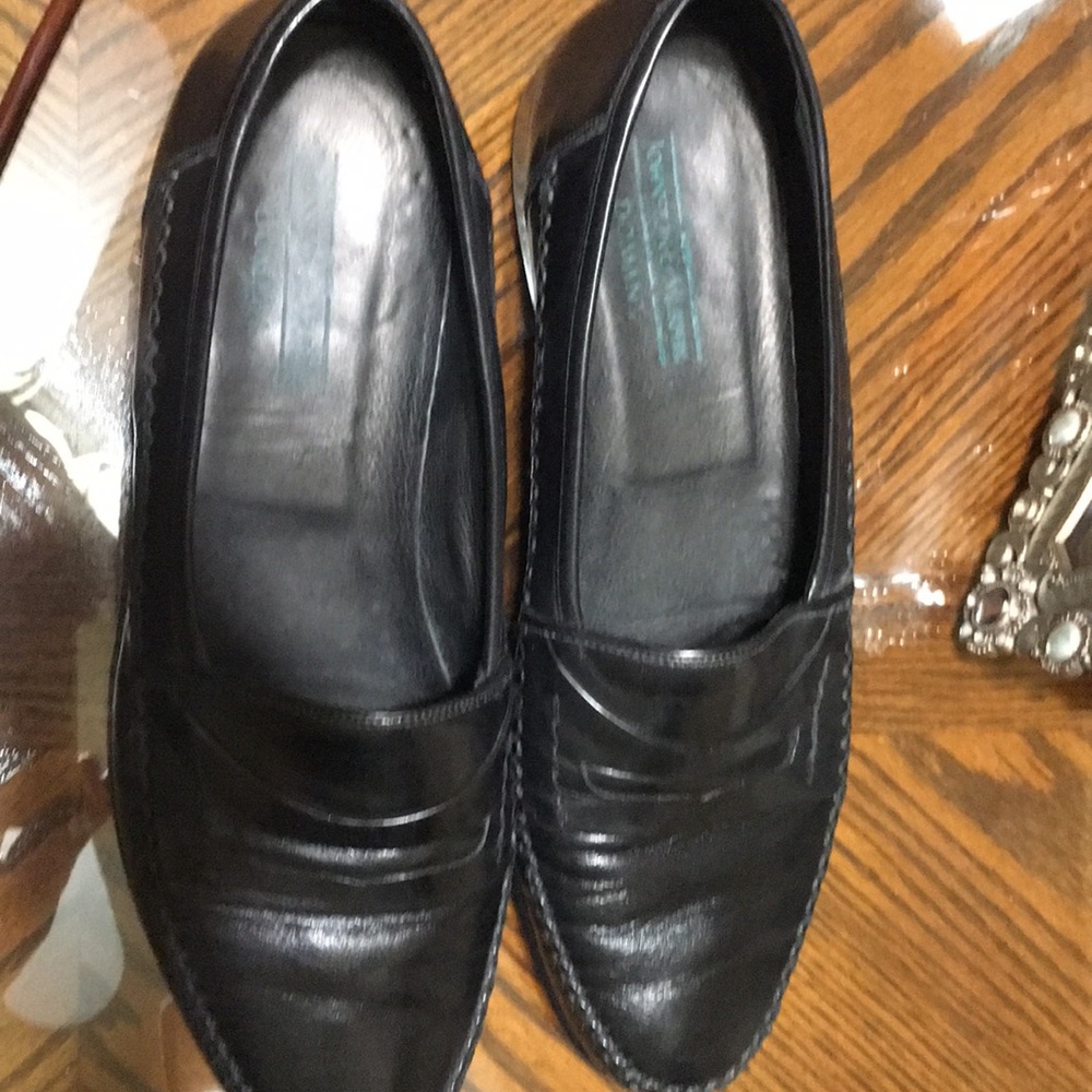 Black shoes